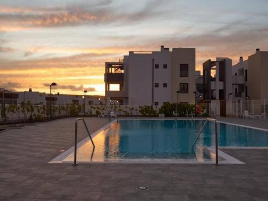 Sunny Luxury Apartment With Two Great Sunny - Level Terraces, Two Swimming Pools, In A New Complex Pueblo Majorero, Close To Fuerteventura Golf Club, Next To The Beach , Atlantico Shopping Mall And Casino In كاليتا ذي فوستي المظهر الخارجي الصورة