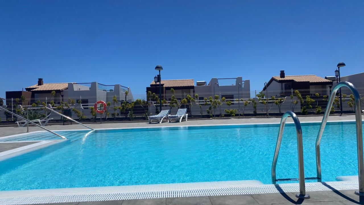 Sunny Luxury Apartment With Two Great Sunny - Level Terraces, Two Swimming Pools, In A New Complex Pueblo Majorero, Close To Fuerteventura Golf Club, Next To The Beach , Atlantico Shopping Mall And Casino In كاليتا ذي فوستي المظهر الخارجي الصورة